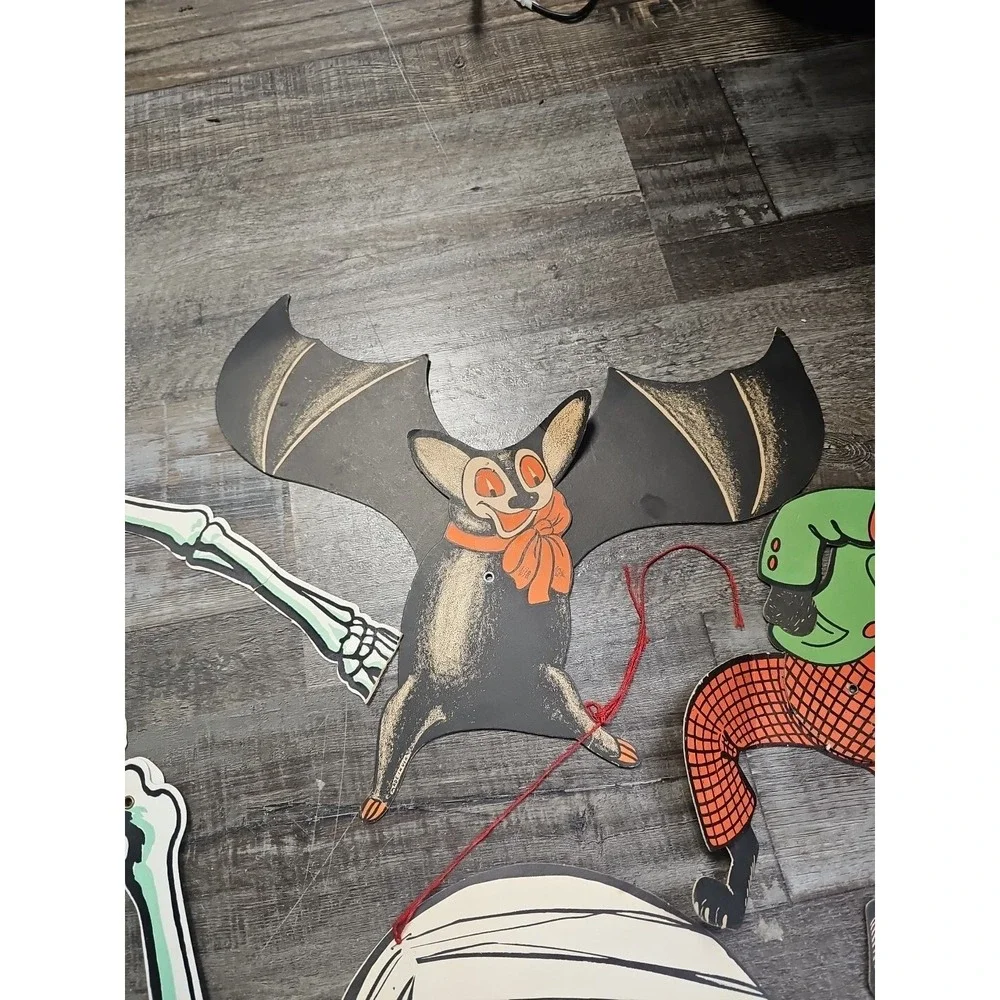 3 vintage Rare Beistle Halloween Party Decoration Cutouts joint posable 2 Skelet